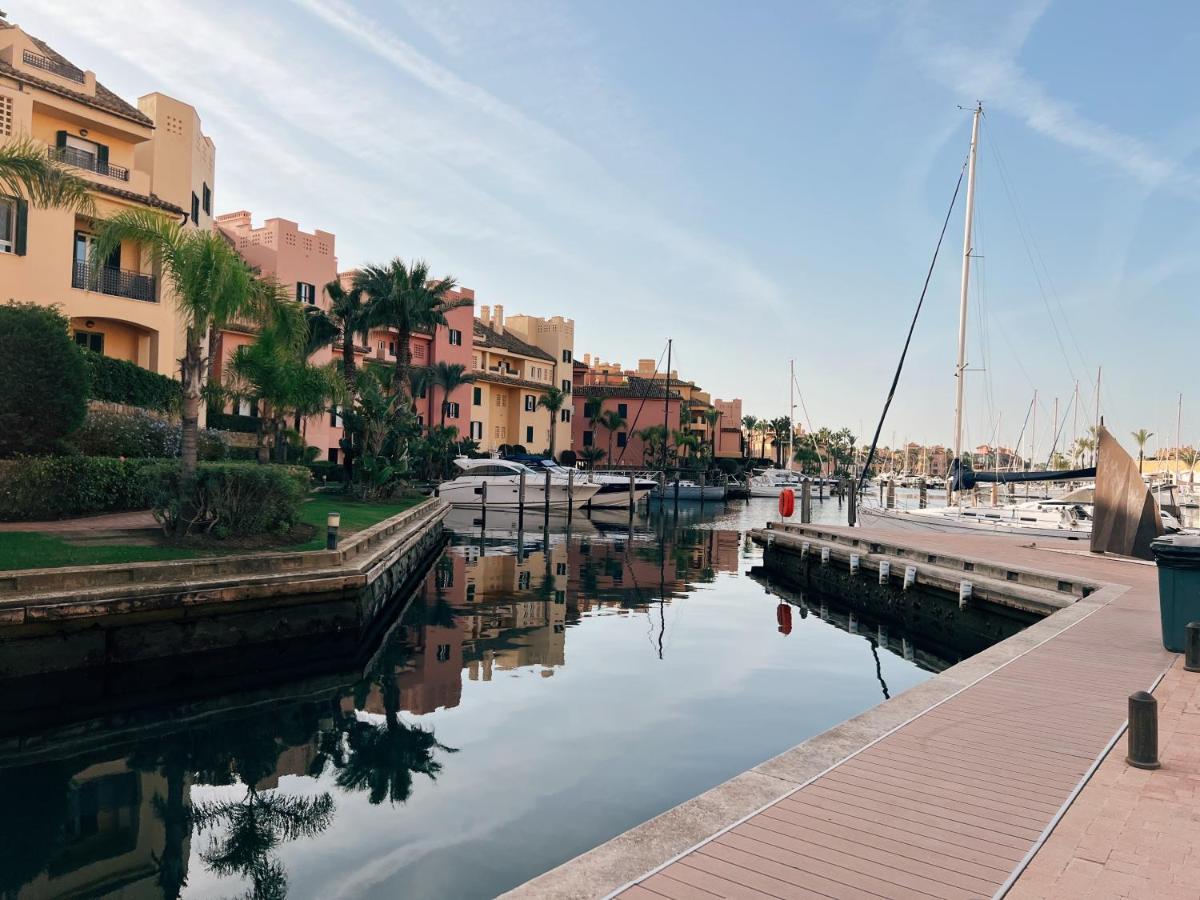 Sotogrande Alboaire- Waterfront Luxury 4 Bedroom Apt In The Marina Of Sotogrande Exteriör bild