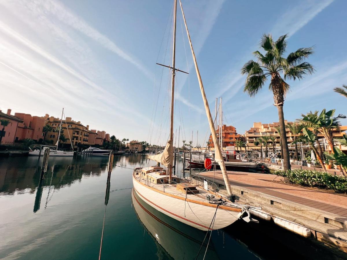 Sotogrande Alboaire- Waterfront Luxury 4 Bedroom Apt In The Marina Of Sotogrande Exteriör bild