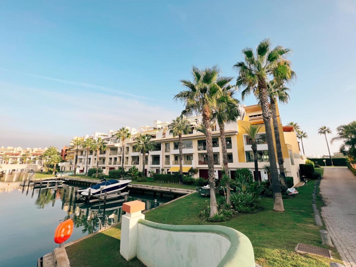 Sotogrande Alboaire- Waterfront Luxury 4 Bedroom Apt In The Marina Of Sotogrande Exteriör bild